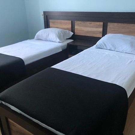 Hotel Mirage 乌雷基 外观 照片