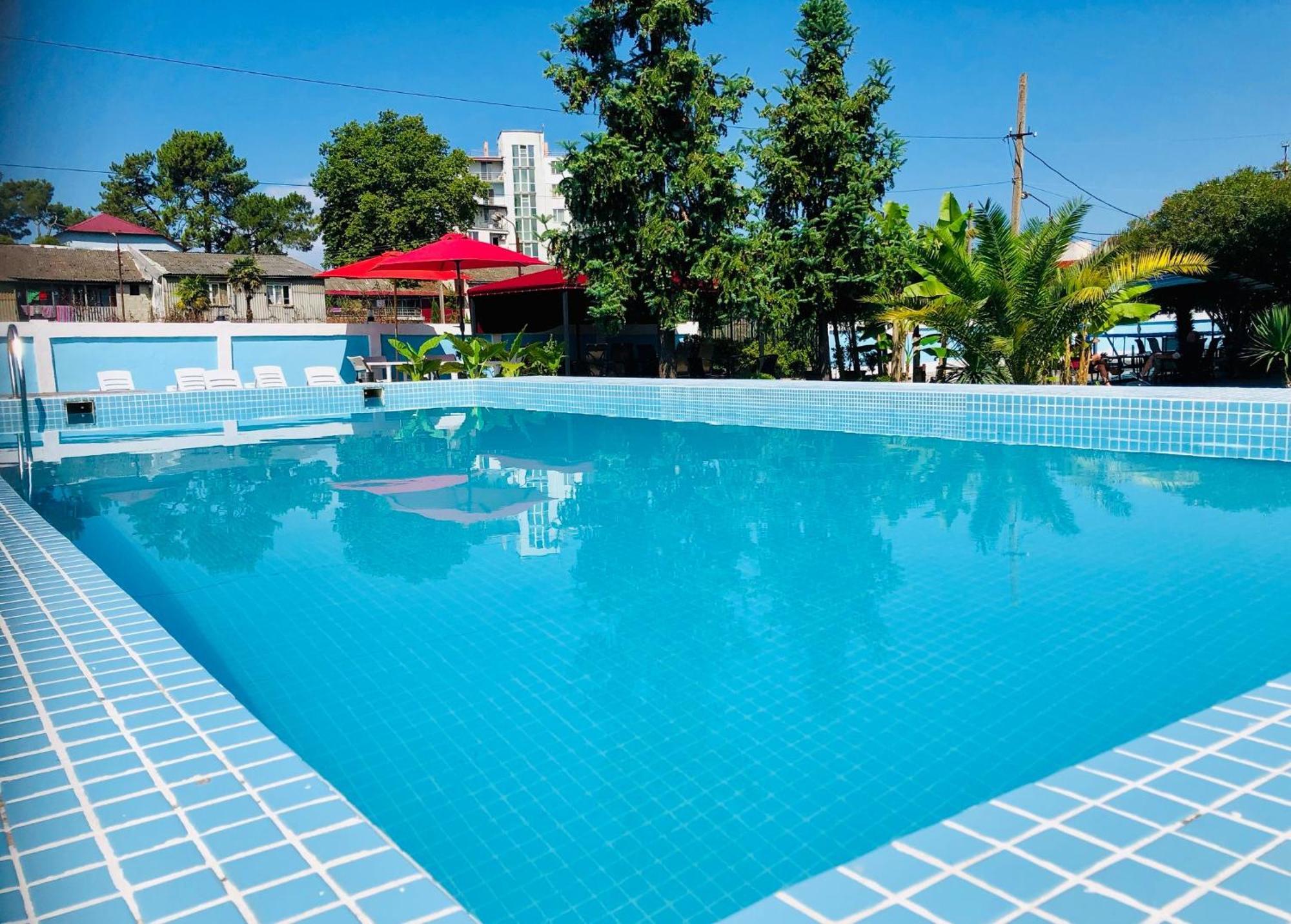 Hotel Mirage 乌雷基 外观 照片