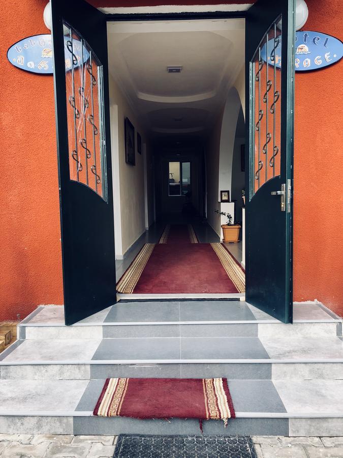 Hotel Mirage 乌雷基 外观 照片