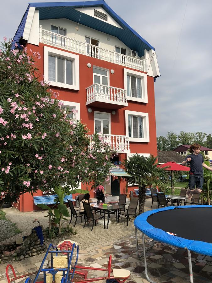 Hotel Mirage 乌雷基 外观 照片